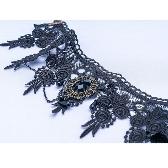 Unknown Jewelry - Gothic style Victorian chain and black lace choker necklace